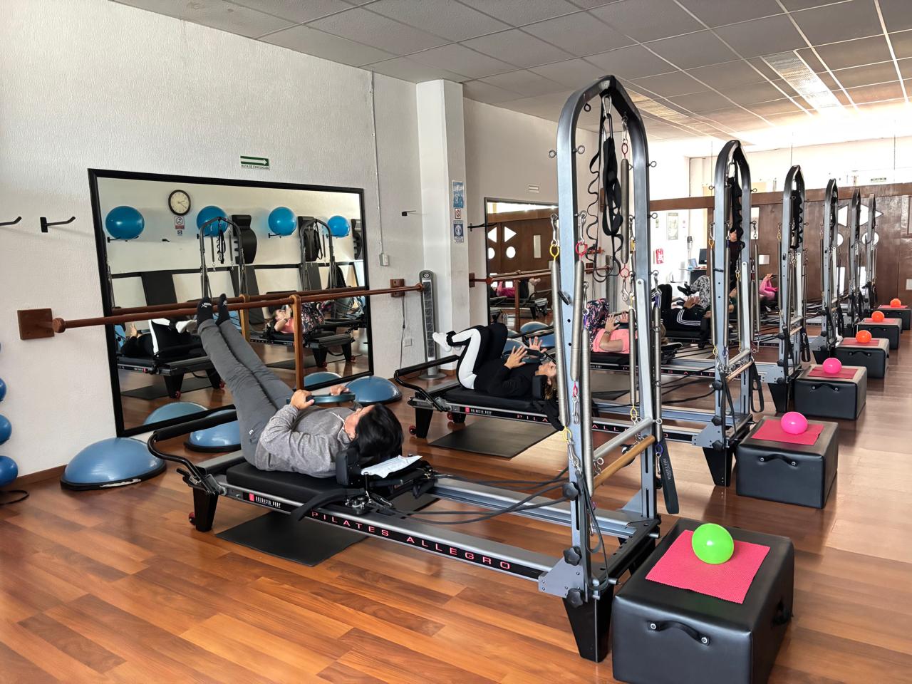 Ejercicio de abdomen en reformer